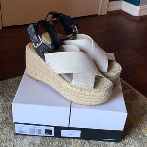 Dolce Vita Carsie Wedges